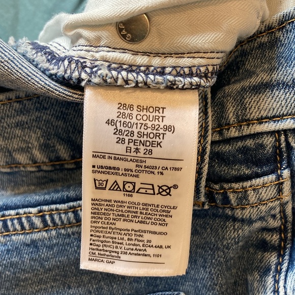 GAP ‘90s Loose Mid Rise Jeans - Picture 14 of 16